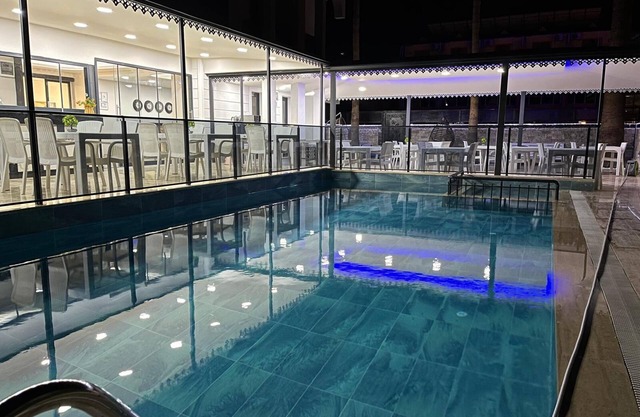 Jest Otel