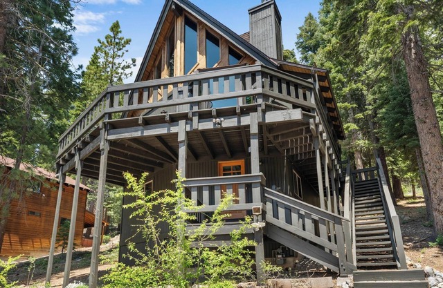 Jester Cabin Hideaway EV Charger 2 Car Garage