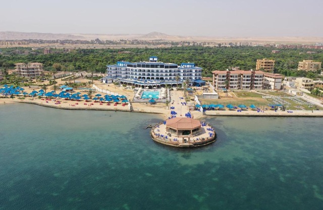 Jewel Fayed Hotel