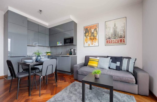 Jeziorańskiego 51 | Trendy Apartment | Parking