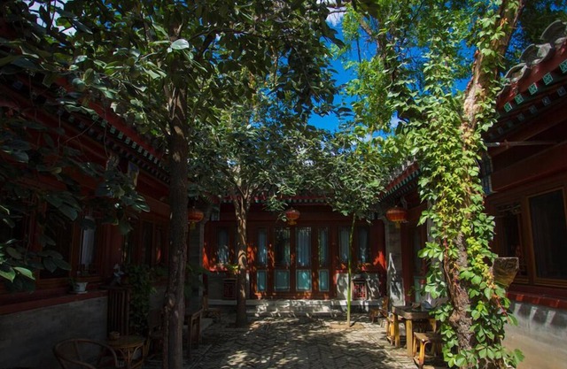 Ji House