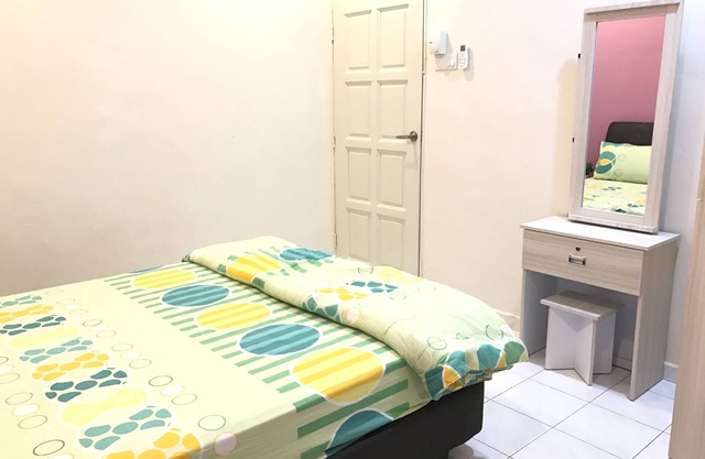 Jiaxin Homestay 家 馨 民宿 JBPuteriWangsa @ Ikea, Aeon, Midvalley, AustinHightWaterPark