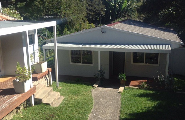 Jibbon Beach Cottage Bundeena