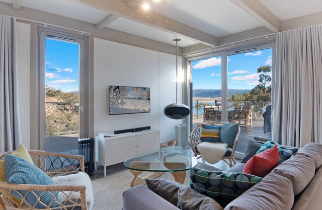 Jindy Haus - 76 Kunama Drive