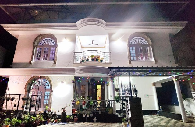 JJ's White House