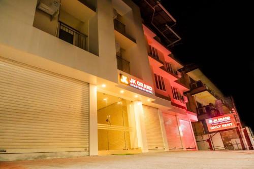 jk grand hotel
