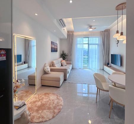 JL Homez Bay Suites