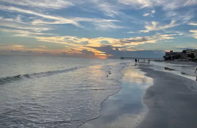 JLI Coastal Retreat - Five Star Gem by the Sea!