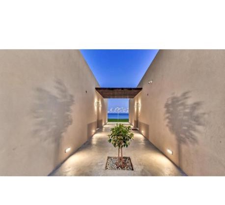 JM Dēos Suites