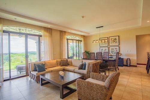 Jobo 1 Luxury Apartment - Reserva Conchal