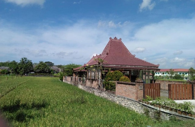 JOGLOPARI GuestHouse bukan untuk pasangan non pasutri