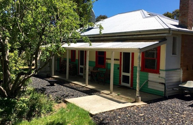 Johanna Falls Farmhouse