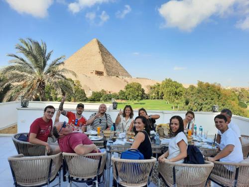 Joia Pyramids View Hotel