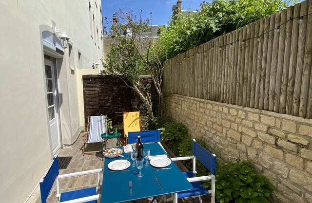 Joli Appartement Rez de Jardin Avec Terrasse Proche Plage, Commerces
