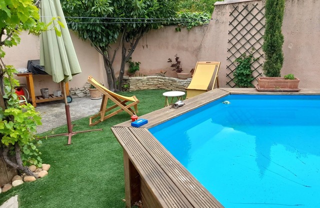 Joli Gite Avec Jardin et Piscine Privatifs Proche Avignon
