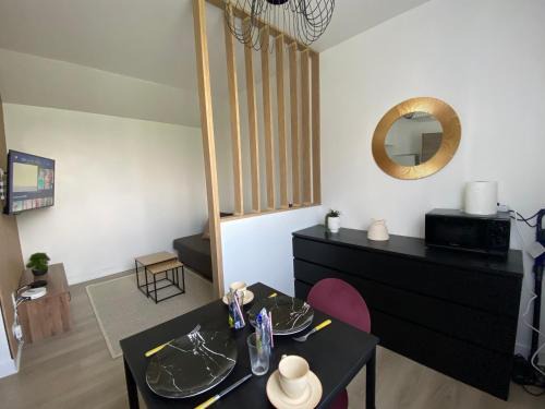 Joli Studio Lumineux et moderne
