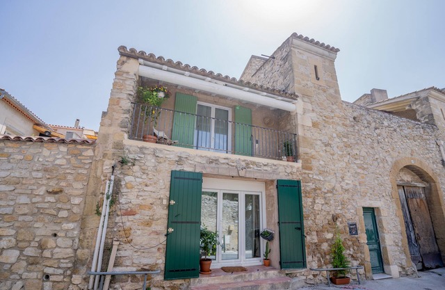 Jolie Maison Provençale à Lançon-provence