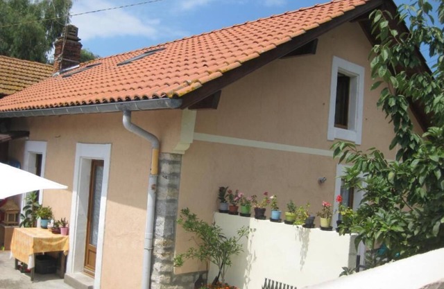Jolie petit studio 1er étage mansarder
