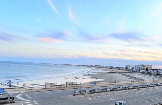 Jonathans Resort-Hampton Beach Suite!