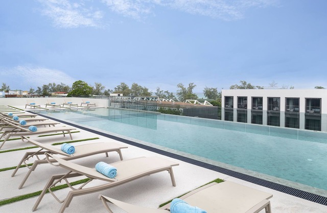JonoX Phuket Karon Hotel
