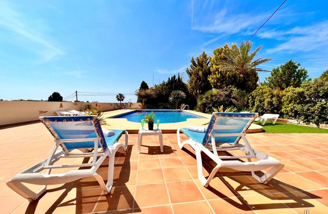 JOWI - Quiet villa with private pool in Benissa.