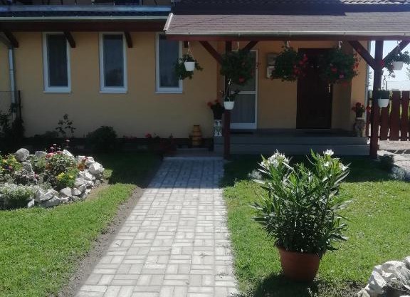 József Apartman