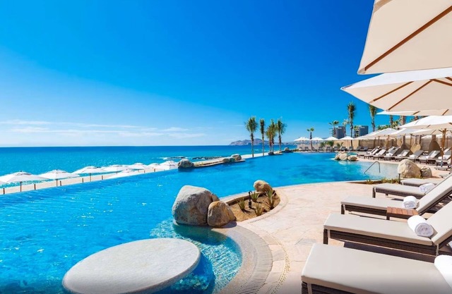 JR. SUITE FOR RENT IN VILLA LA VALENCIA RESORT CABO SAN LUCAS BCS.