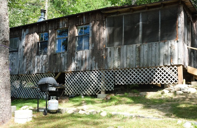 Cabaña rústica en el lago Damariscotta con playa privada