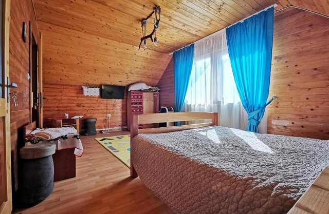 Jugul Țăranului Agropensiune Polovragi, Gorj