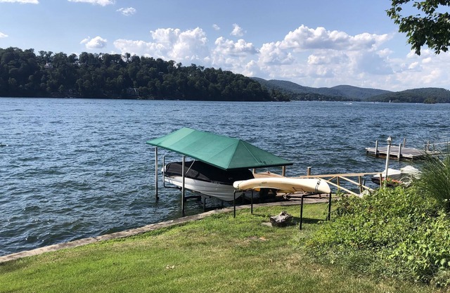 Memorial Day Weekend '23 Now Available! Candlewood Lakefront All to Yourself!