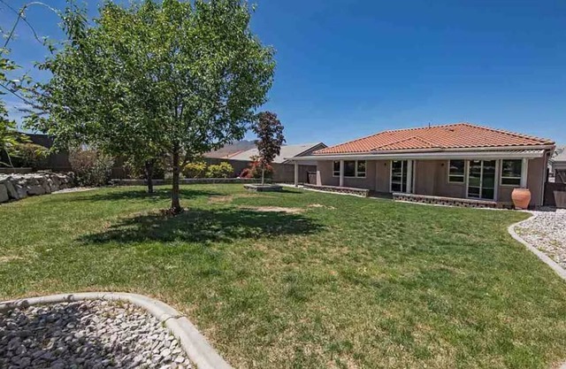 Gran casa cerca de la UNR.