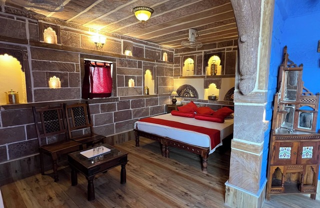 Juna Mahal