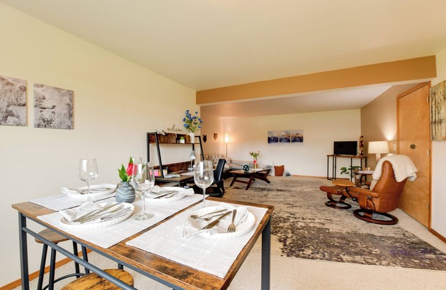 Juneau Apartment - Walk to Hiking & Breweries