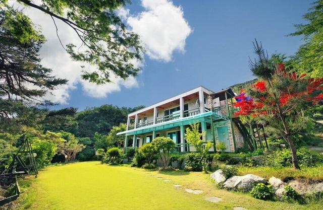 Jung Pension