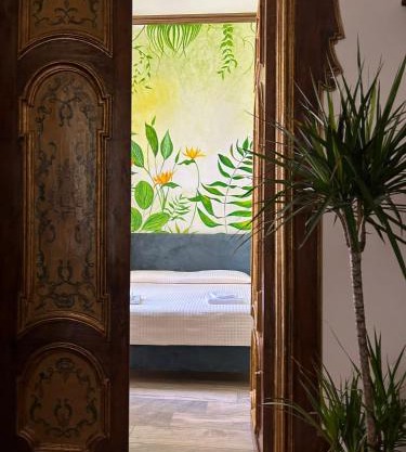 Jungle Apartment