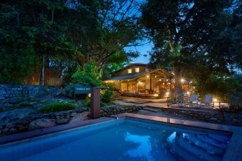 Jungle Hut Resort