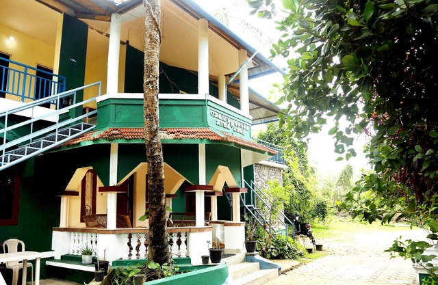 JUNGLE PARADISE FARM AND GUEST HOUSE