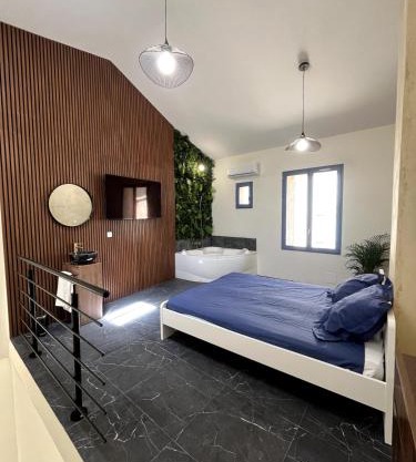 jungle room