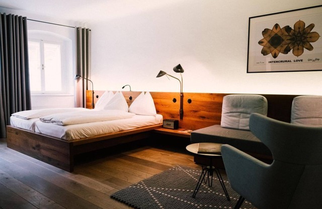 Junior Suite, non-refundable - arthotel Blaue Gans