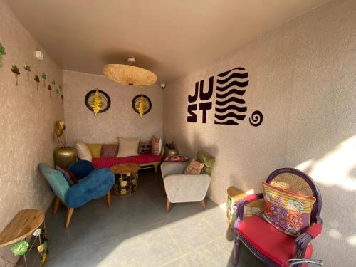 Just B Boutique Hotel with Nightclub