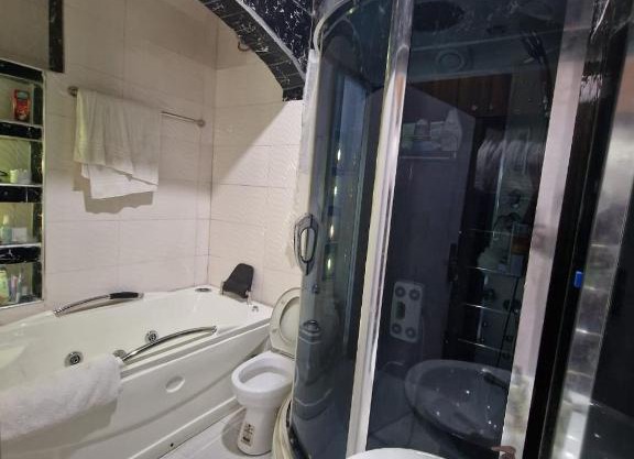 Justins' Homes Resort Services LTD