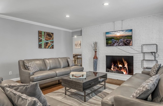 JustLikeHome OKC-50th Street Luxury Stay para hasta 14
