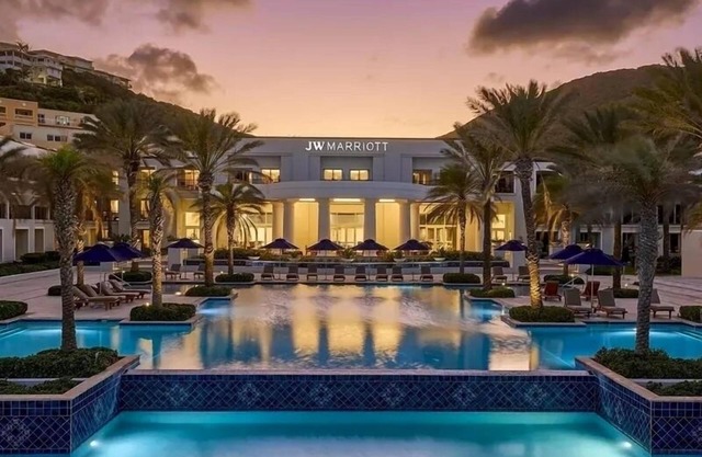JW Marriot 3 Bedroom Luxury Villa-Ocean View