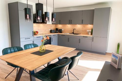 KÜSTE33/23 – Seestern - Exklusive Ferienwohnung mit Sauna & nah am Strand!