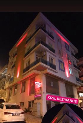 kızıl apart