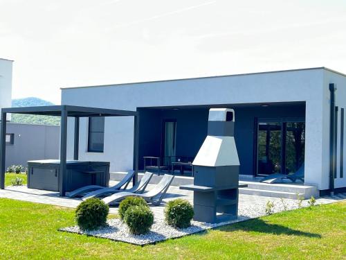 K Relax Place, Varaždinske Toplice, modern home with Sauna, Jacuzzi, WIFI