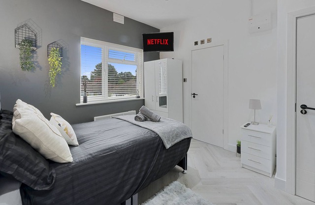 K Suites - Stunning Central 1 bed w/free parking