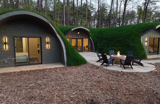 K-Town's Hobbit House - High Class, Underground