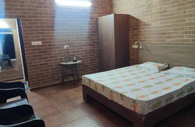 Kabini Lakeside Earthern Cottages Farmstay Rustic