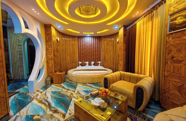 Kabir's Hotel Kalamas